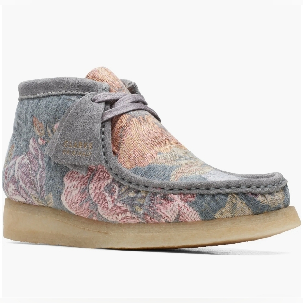 💙▪️Clarks®▪️ Originals Blue Floral Wallabee Boot (Women) Size  8